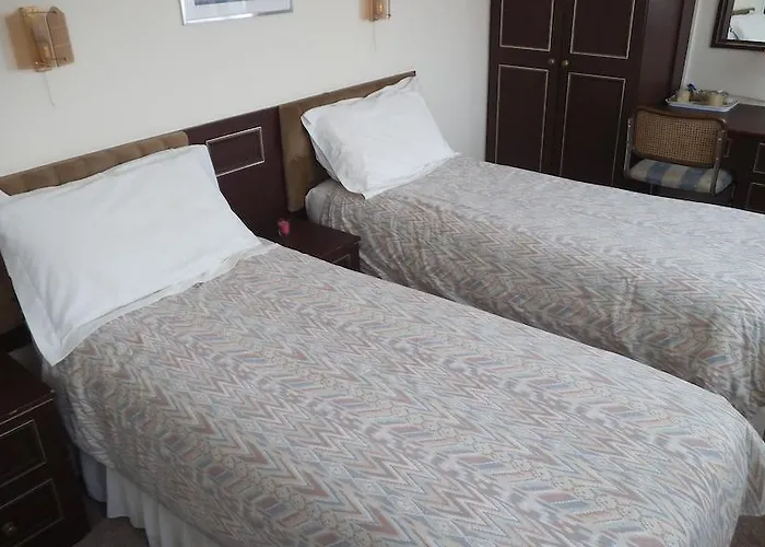 Thalatta Saint Helier Jersey